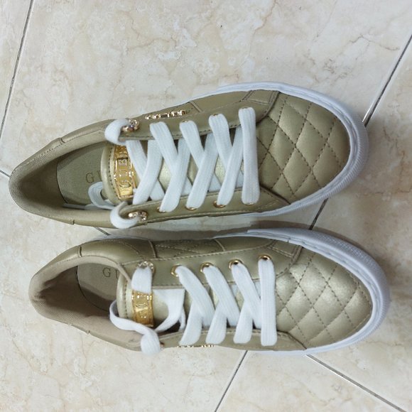 GUESS Women's Loven Casual Lace-Up Sneakers GOLD TONE Size 5 - Picture 10 of 12